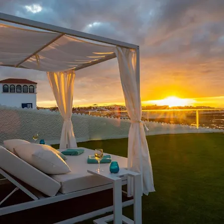 Lobos By Vila La Oliva